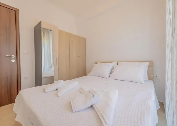 Tranquil Getaway By Infox Apartment *