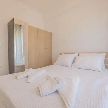 Tranquil Getaway By Infox Appartement *